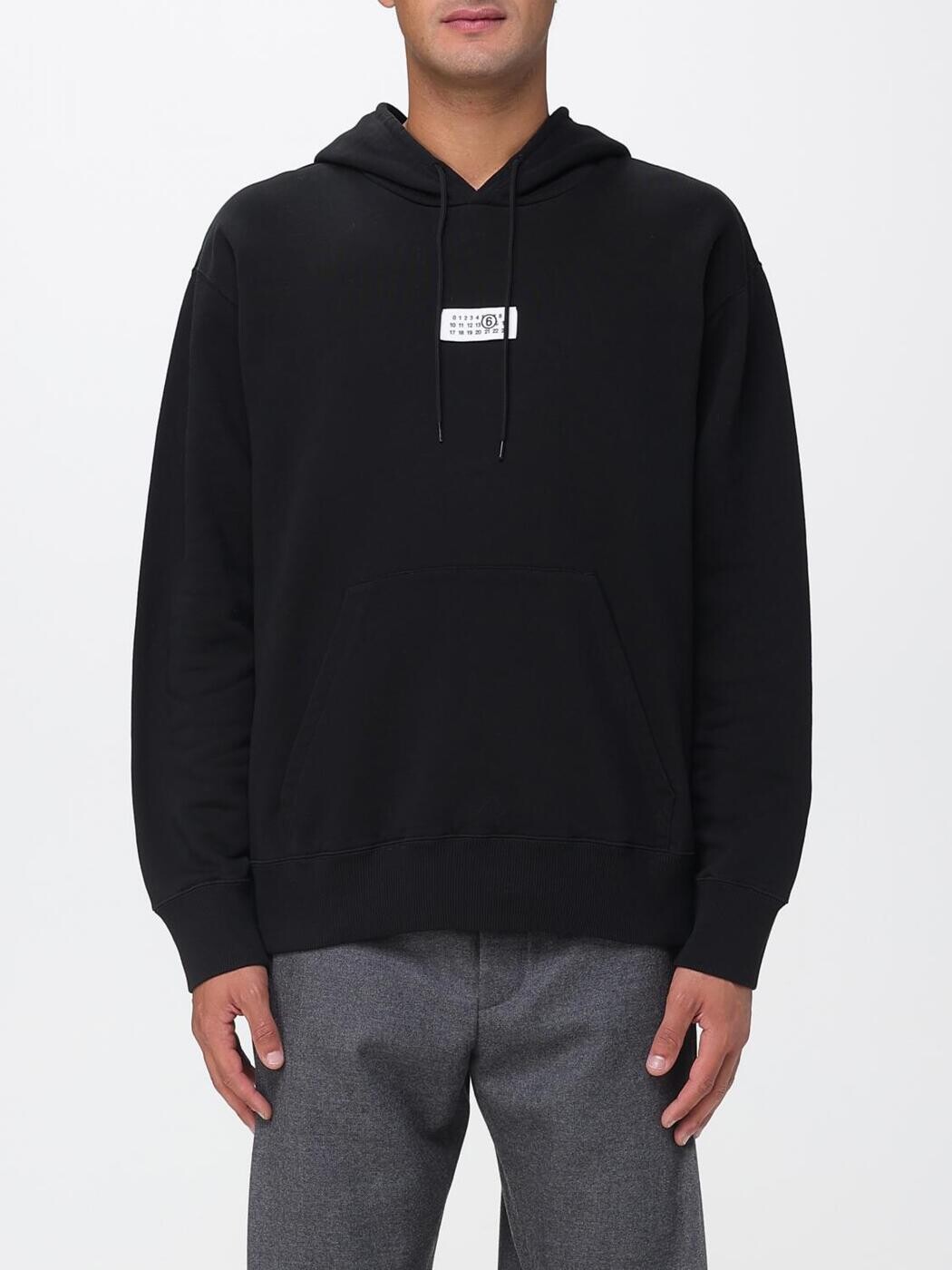エムエムシックスメゾン マルジェラ MM6 MAISON MARGIELA トレーナー 調教師 メンズ 黒いこと Sweatshirts SH0GU0033M25025 関税 貨物輸送無料 2026SS gi