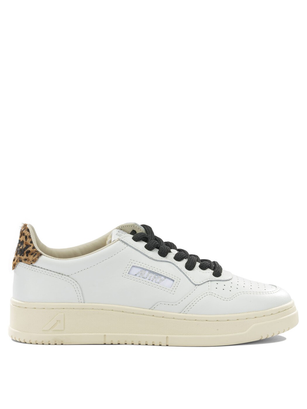 AUTRY スニーカー レディース 白いこと Sneakers \