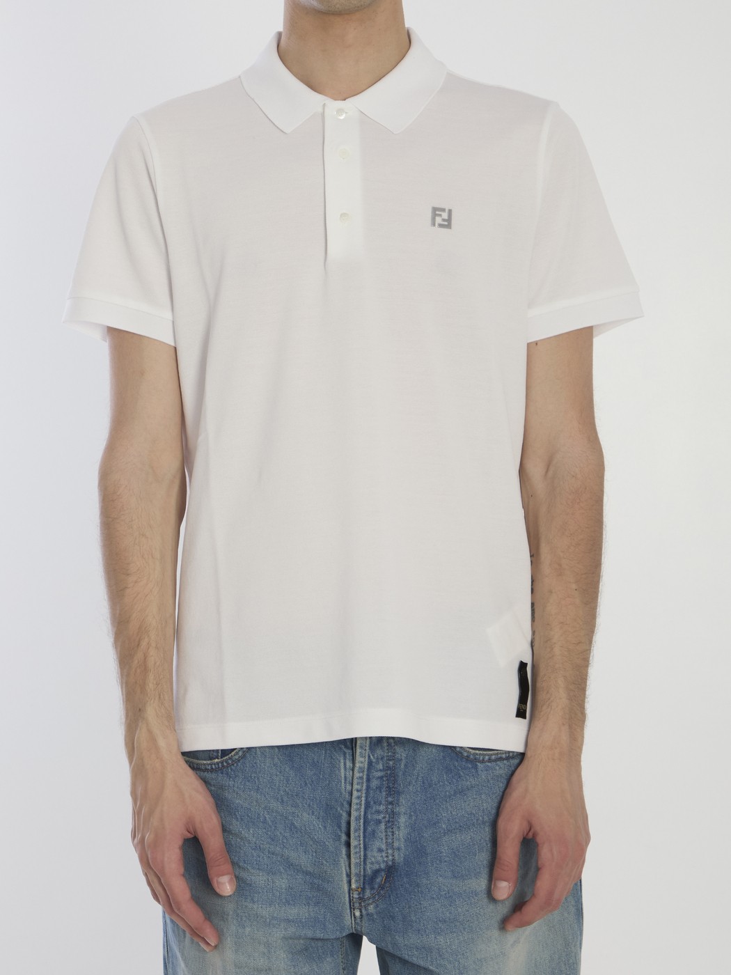 フェンディ ベージュコットンTシャツ メンズ デニムに FF FY1257APM4F0QB9_01