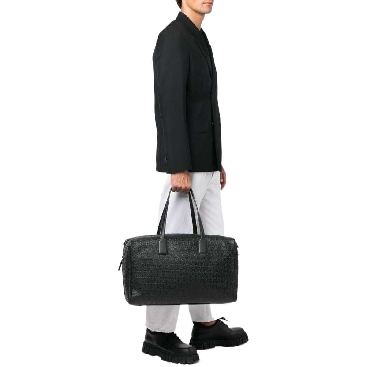 正規認証品 新規格 Salvatore Ferragamo サルヴァトーレ フェラガモ Black バッグ メンズ 秋冬22 Mc Fucoa Cl