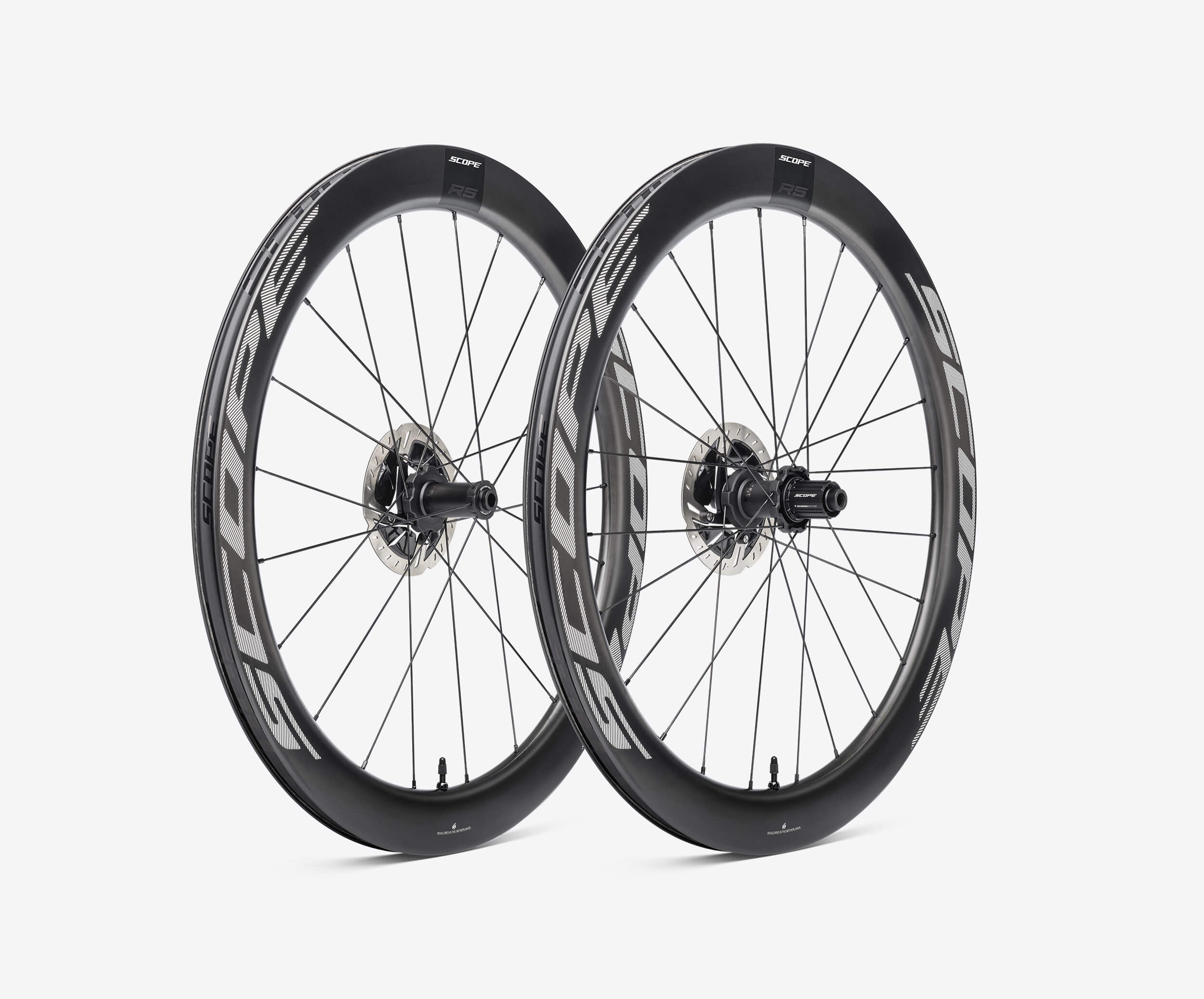 【7/25は「4倍！」エントリーでポイントUP】Scope Cycling (スコープサイクリング)R5 Disc TLR SKF WHT F/R UD｜コジーバイシクル店