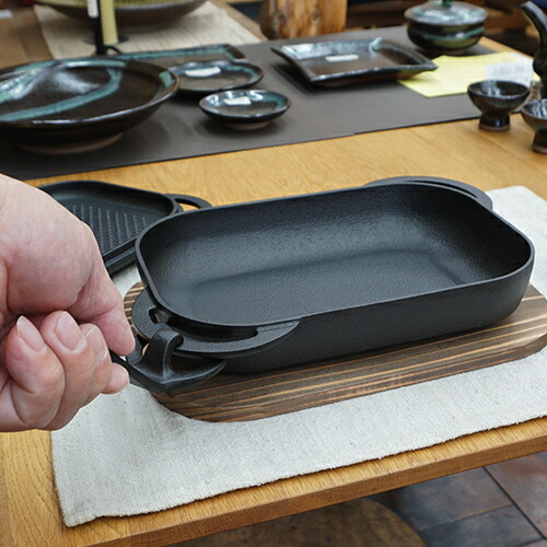 南部鉄器 及精鋳造所 ベイクパン 木台･ハンドル付 25cm ih 対応