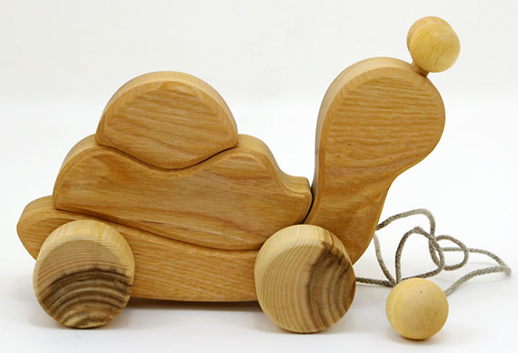 楽天市場 引っ張る木のおもちゃ かたつむり プルトーイ 木製玩具 引き車 1歳 プルトイ 木のおもちゃクラフト グレイン