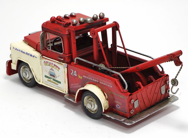 ブリキ製ヴィンテージカー「towtruck」L31cmブリキおもちゃレッカー車トラックアンティークレトロ車アメリカン雑貨インテリアブリキのおもちゃ