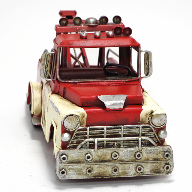 ブリキ製ヴィンテージカー「towtruck」L31cmブリキおもちゃレッカー車トラックアンティークレトロ車アメリカン雑貨インテリアブリキのおもちゃ