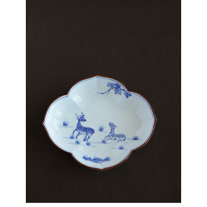 楽天市場】しか絵 花型木甲浅鉢 17cm 手書き 波佐見焼 洸琳窯 染付