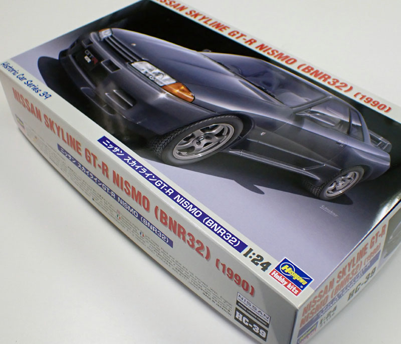 オートアート 1/18 日産 スカイライン GT-R VスペックII 77408 ミニカー 1/18 日産 スカイライン GT-R R34 Vスペック II