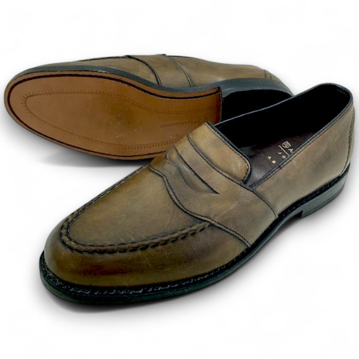【中古】【新古品・未使用品】Allen Edmonds アレンエドモンズ JOSEPH ABBOUD ジョセフアブード RANDOLPH グッドイヤーウェルト製法 アンティーク調 レザー ペニーローファー レザーシューズ ビジネスシューズ 革靴 4837 定価13.7万 8.5 ▲180▼50708m04 23,430円