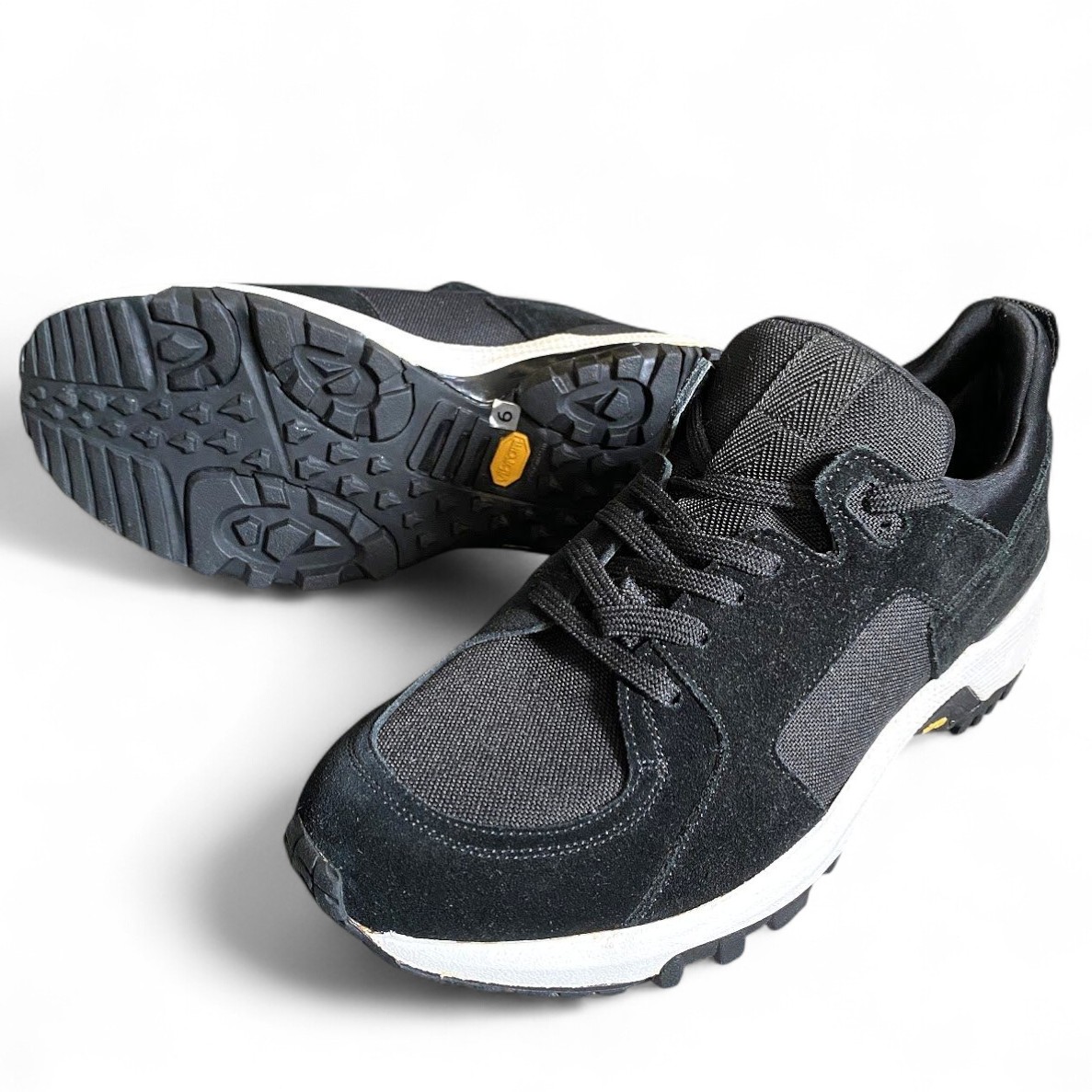 【訳あり品】WH ダブルエイチ 日本製 ヒロシツボウチ×干場義雅 vibram精神 CORDURA オッタープルーフスエード ネオプレーン うつり変わり ローカットスニーカー WHI-0116黒いこと 6 構成要素精神色変わり▲130▼50822s01 【中古】【新古品】 used