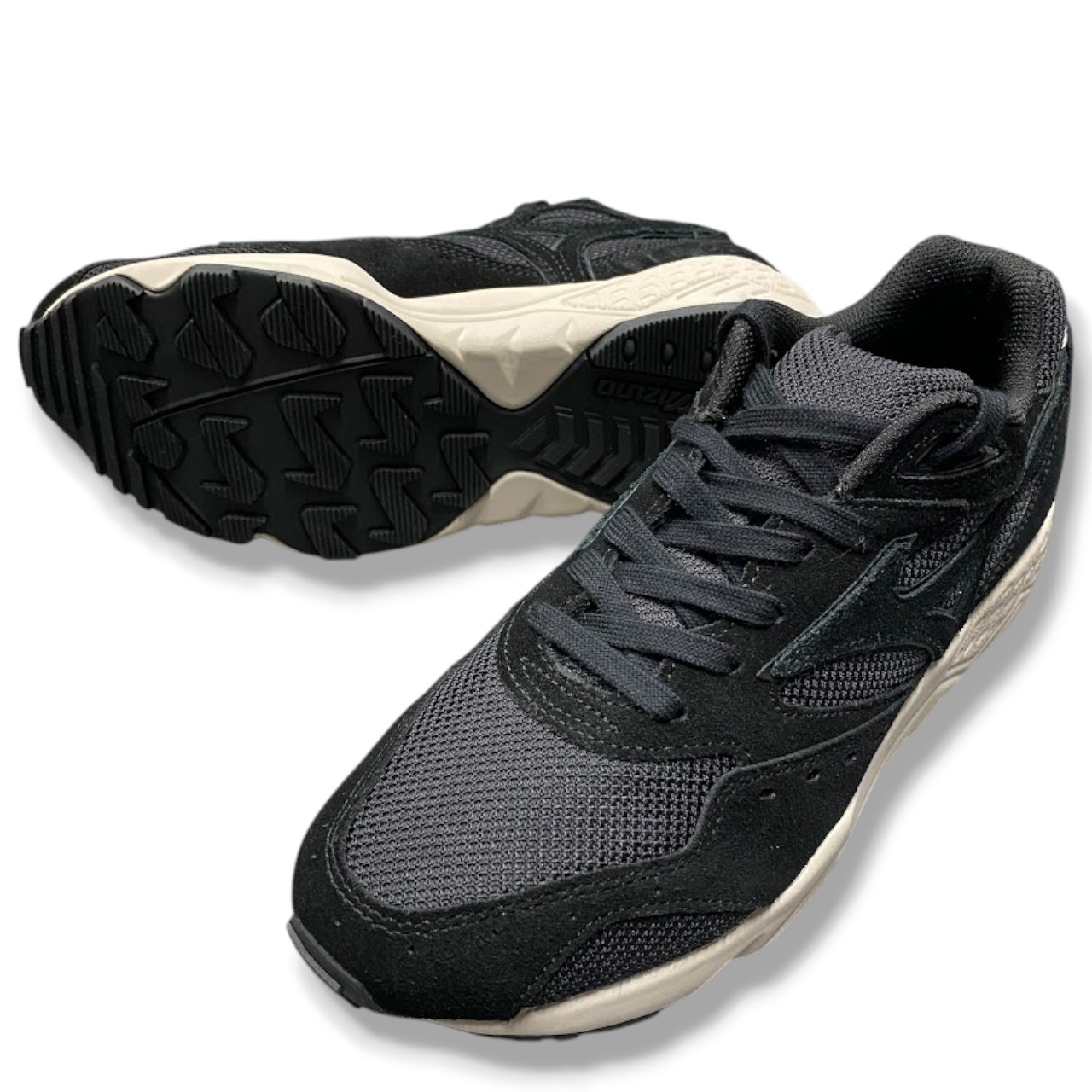 【未使用品】マーガレットハウエル × ミズノ MR1 ランニングシューズ 楽天市場】【中古】MARGARET HOWELL × MIZUNO別注 MR1