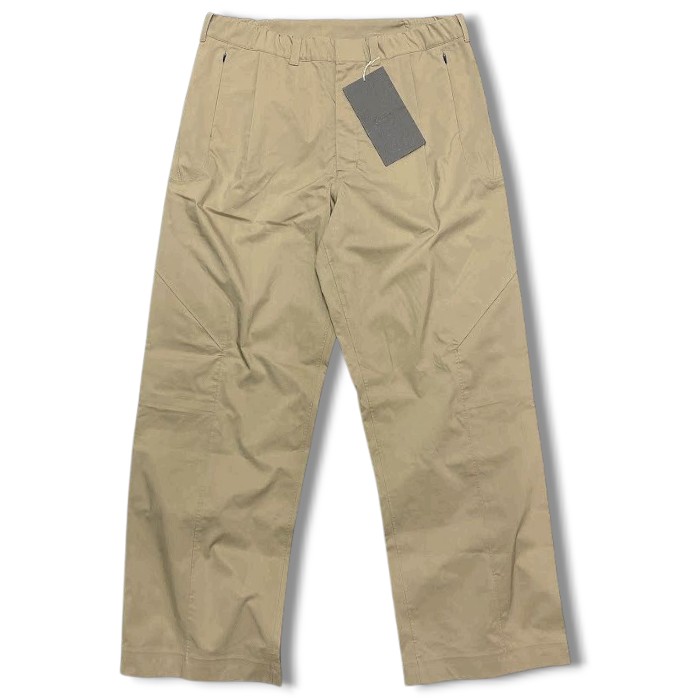 【中古】【新古品・未使用品】Goldwin 0 ゴールドウィン ゼロ 3L Staraight Leg Trousers (M) 防水透過性 オーガニックコットン使用 トラウザー チノパン パンツ 定5.5万 GZ72351 クレイベージュ 5 ▲050▼51204s03