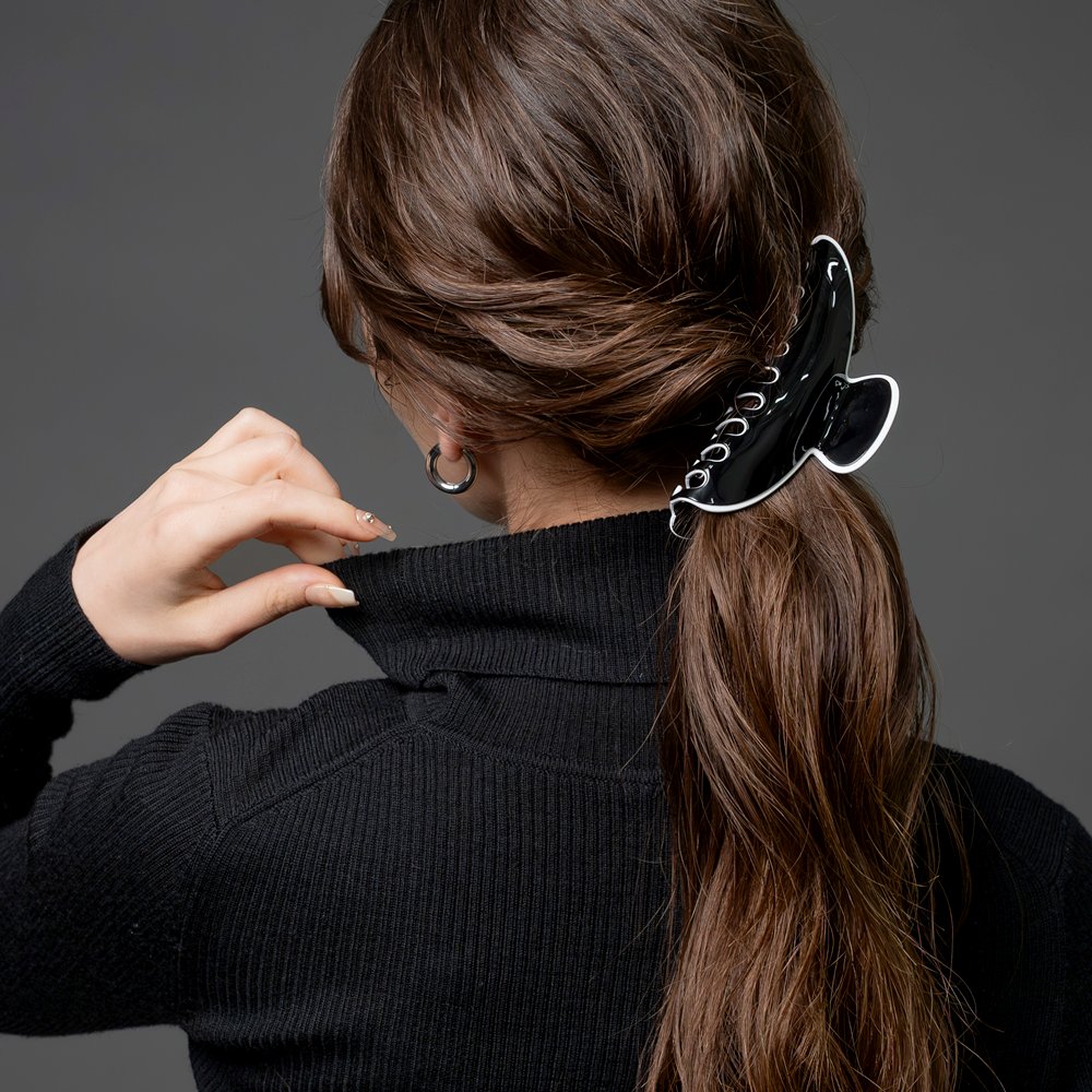 本日限定★10%OFFクーポン！【定形外郵便】バンスクリップ ヘアクリップ レディース ヘアアクセサリー バイカラー パイピング 大きめ ボリューム 挟むだけ 簡単 しっかり留まる まとめ髪 大人 ブラック アイボリー モカ