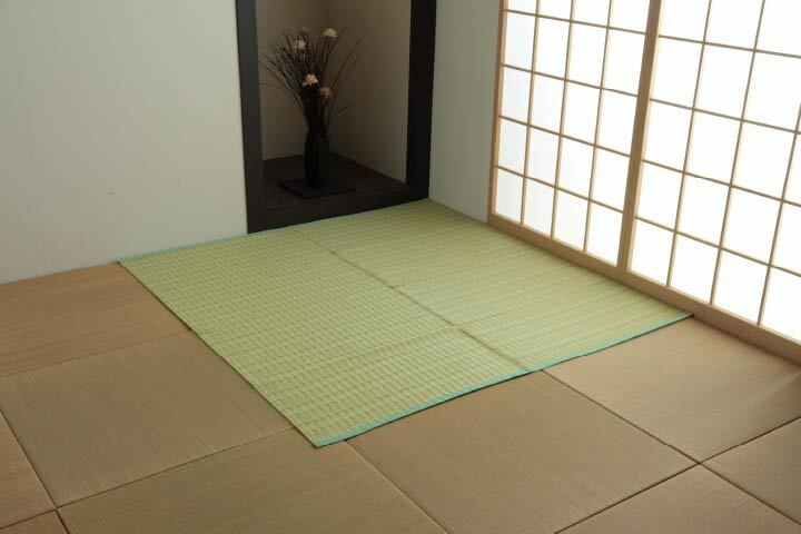 洗える Ppカーペット アウトドア ペット 犬 猫 グリーン 緑 水洗い可 丸洗い 清潔 洋室 和室 フローリングマット レジャーシート 野外 キャンプ 子供部屋 ポリプロピレン バルカン ジャパニーズモダン 軽い 丈夫 国産 はっ水 本間8畳 約3 3cm Ik