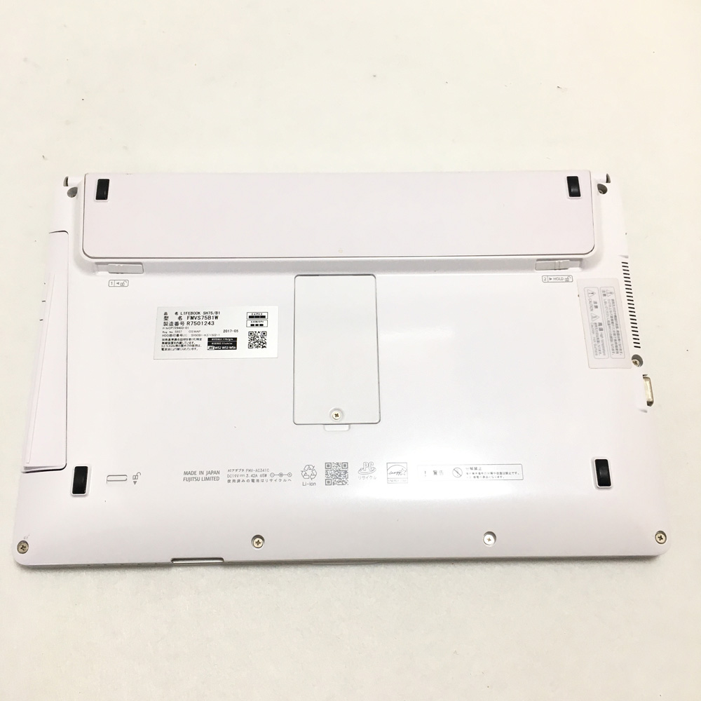 富士通FMVライフブックSH75 B1 FMVS75B1W WEBカメラ搭載 SSD128GB i5