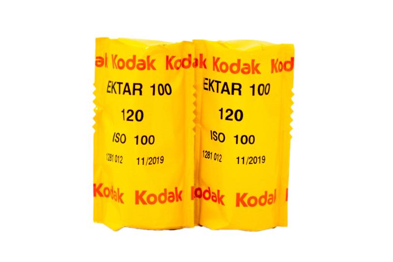 Kodak 色合いネガ写真フィルム エクター100 120 2本容器に並べる 家電-その他
