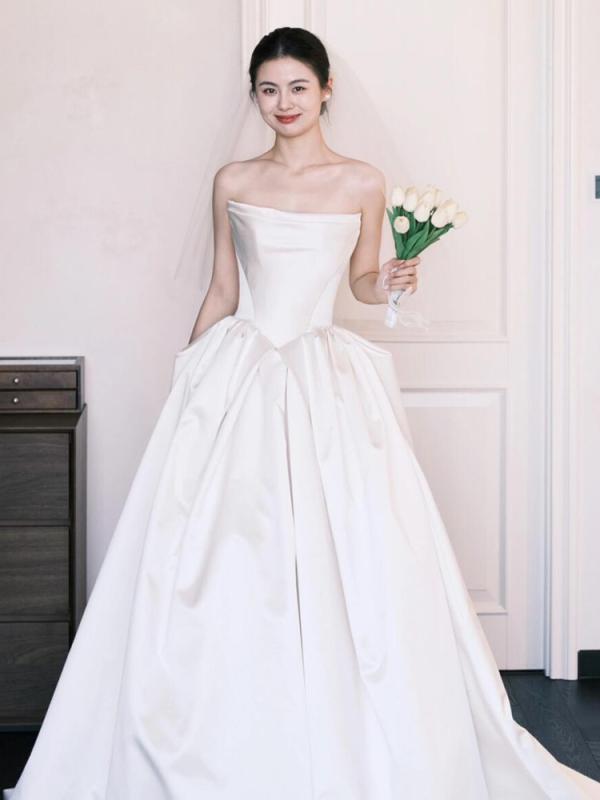ウェディングドレス レディース ロングドレス マキシワンピース 結婚式 披露宴 挙式 二次会 プレ花嫁 演奏会 発表会 舞台 前撮り 後撮り フォトウェディング フォーマル お呼ばれ パーティードレス お色直し ビスチェ サテン チューブトップ ベアトッ|クリエイティブグローバル