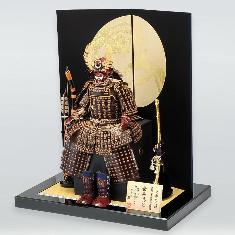 五月人形　鎧平飾り　鈴甲子雄山作 10号本仕立 徳川家康胴丸革鎧飾り 5-53-097伝統の工芸品