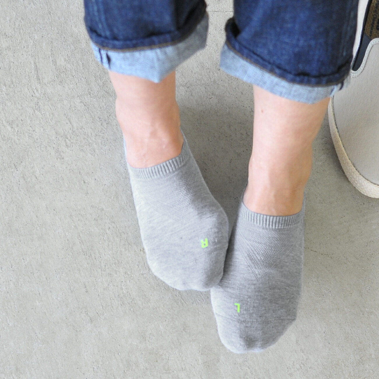 高級素材使用ブランド ソックス ファッション 男性用 メンズ ファルケ Falke 靴下 White Socks Invisible Kick Cool スリッパ 靴下 ソックス ファッション 男性用 メンズ ファルケ Falke 靴下