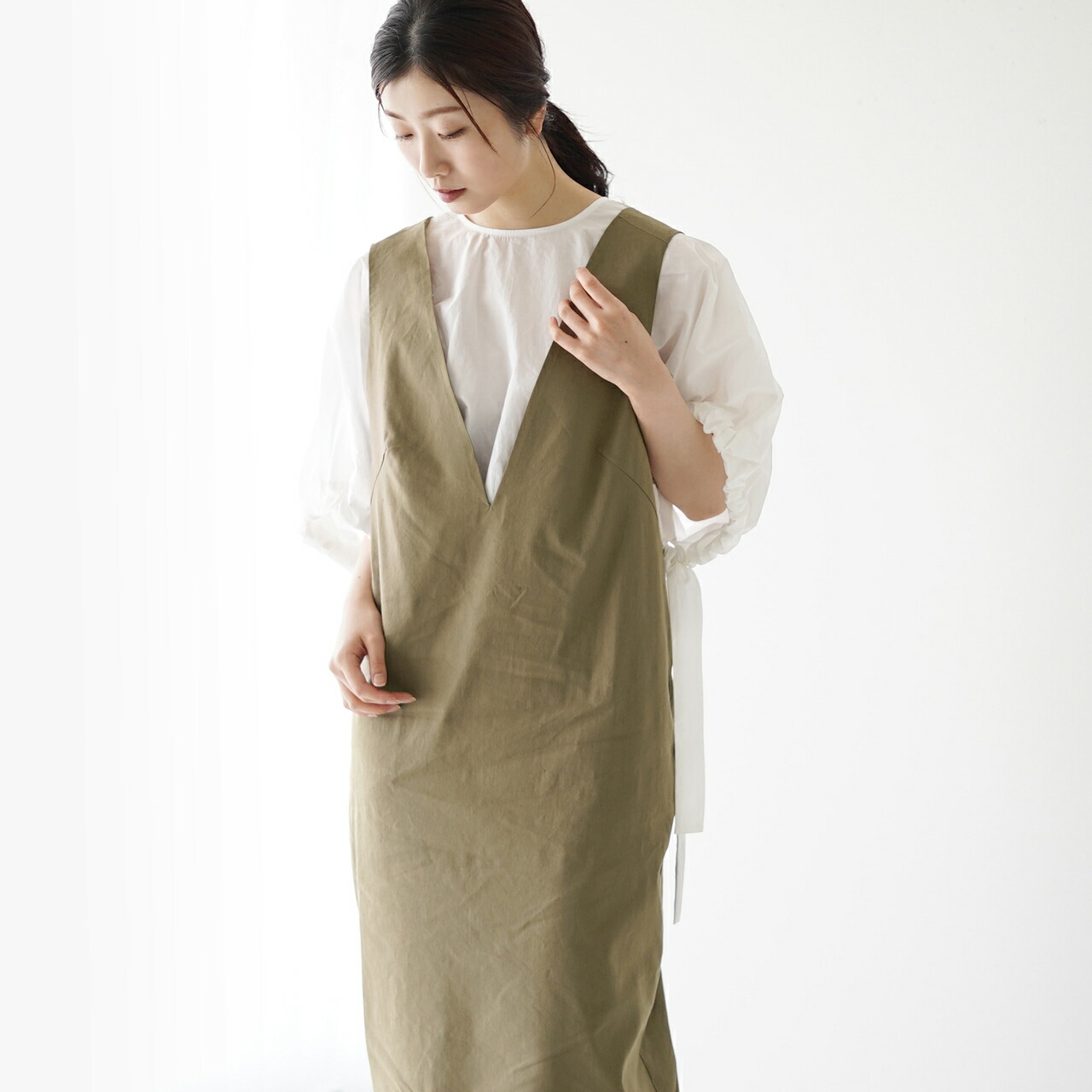 サクラ Vネック Sacra 日本製 カーキ ワンサイズ ポイント10倍 21春夏 ビスコース ベージュ Sacra リネン ジャンスカ カーキ ジャンパースカート Linen Viscose レディース ブラック Iライン サクラ 大人の上質なカジュアルに Vネック レディライクな サクラ Vネック Sacra 日本製 カーキ ワンサイズ ポイント10倍 21春夏 ビスコース ベージュ Sacra リネン ジャンスカ カーキ ジャンパースカート Linen Viscose レディース ブラック Iライン サクラ 大人の上質なカジュアルに Vネック レディライクな