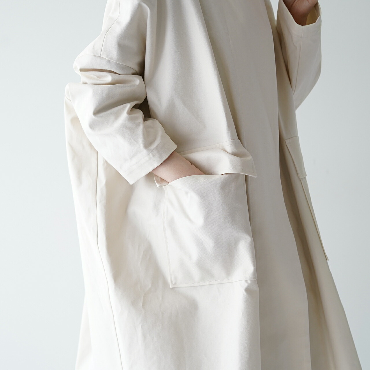 mizuiro indミズイロインド　ダッフルコート限定色アイボリー(ホワイト) ミズイロインド mizuiro ind ポケット付き ノーカラー ワイド コート