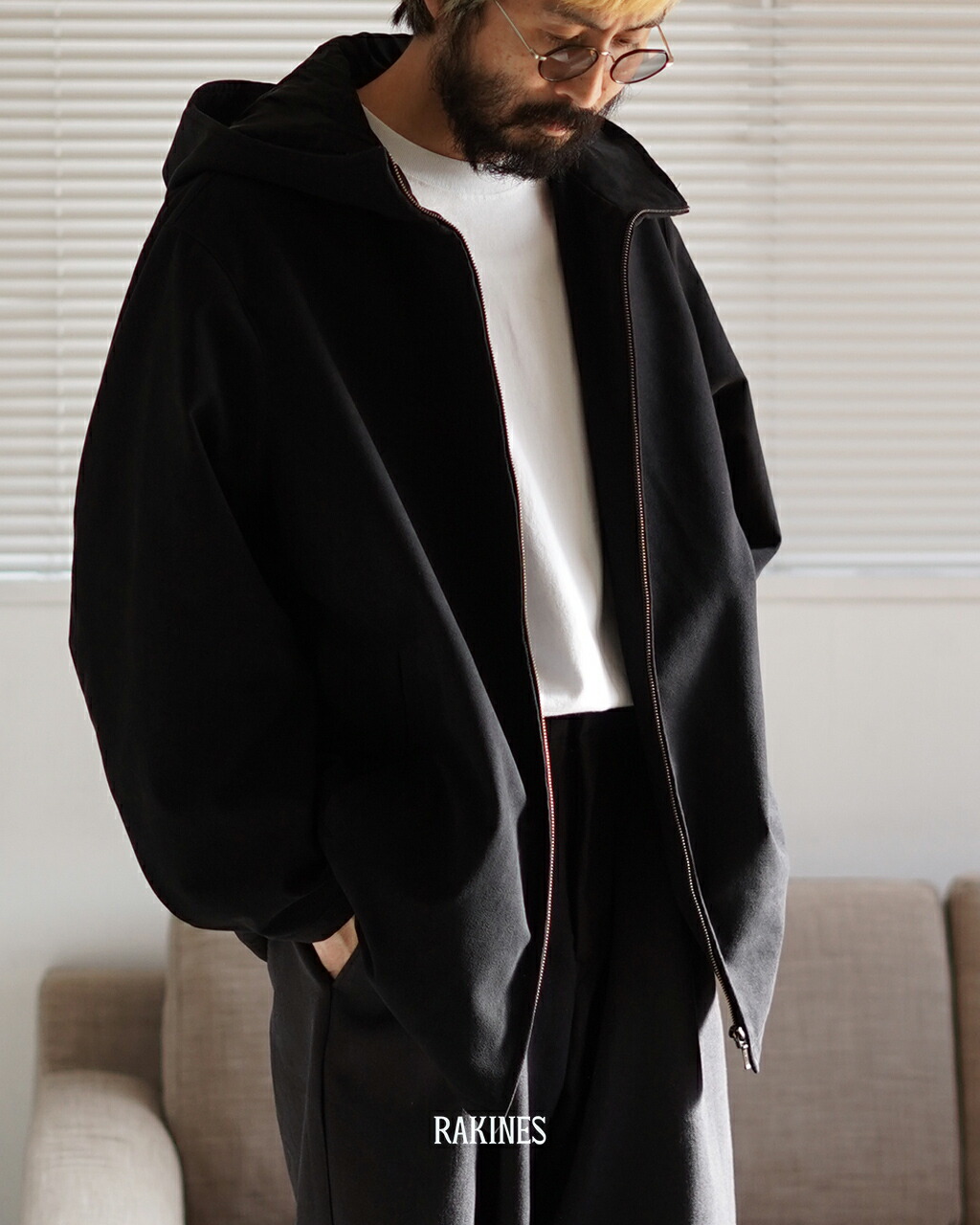 ティーシャツで、もっと不道徳に！2026 T-SHIRT COLLECTION Mat-black(col.01)-Milky-white(col.12)