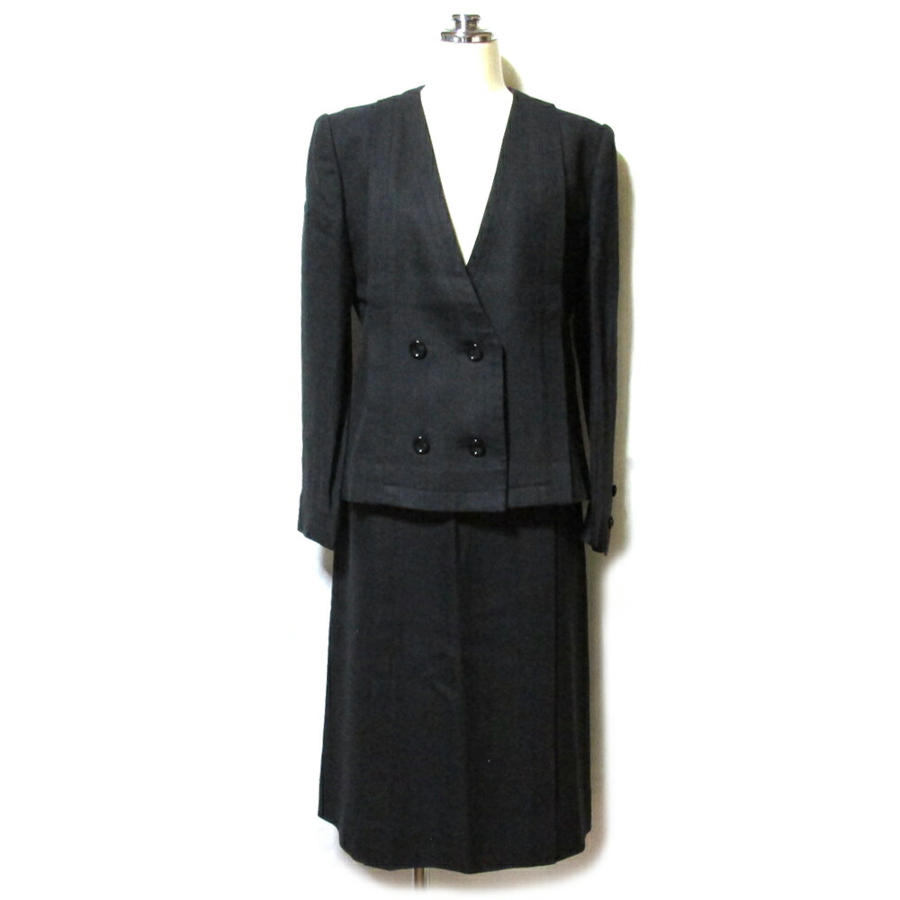 GIVENCHY セットアップ　ジャケット　スカート ☆Givenchy☆セットアップ☆ジャケット☆スカート☆ジバンシィ☆白☆