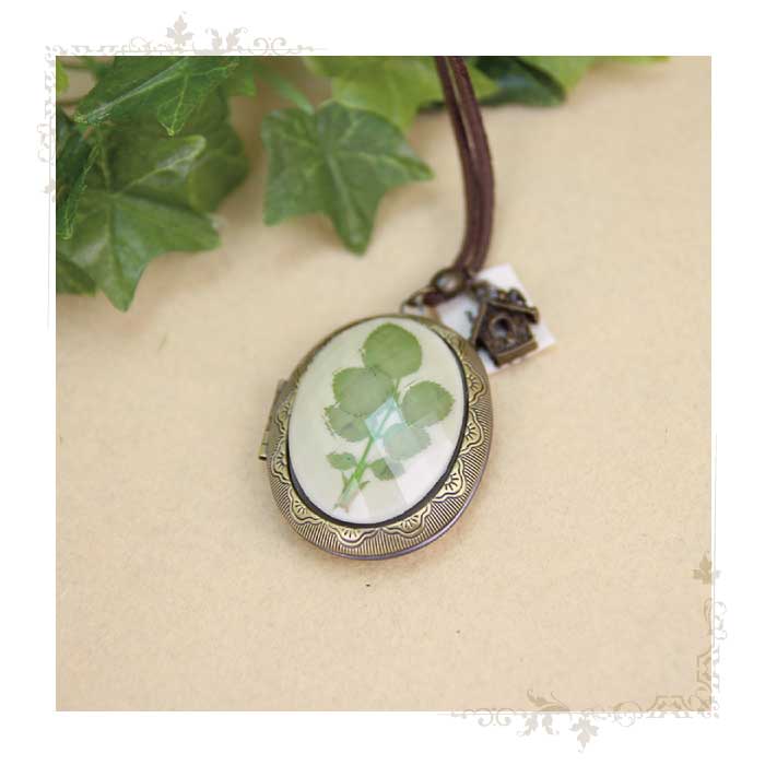 楽天市場 メール便可 Clover クローバー 押し花風ロケットネックレス ペンダント チャーム 森ガール アンティーク ナチュラル レディース おしゃれ ファッション カジュアル 通販 楽天 かわいい クローバー 02p27may16 Clover クローバー