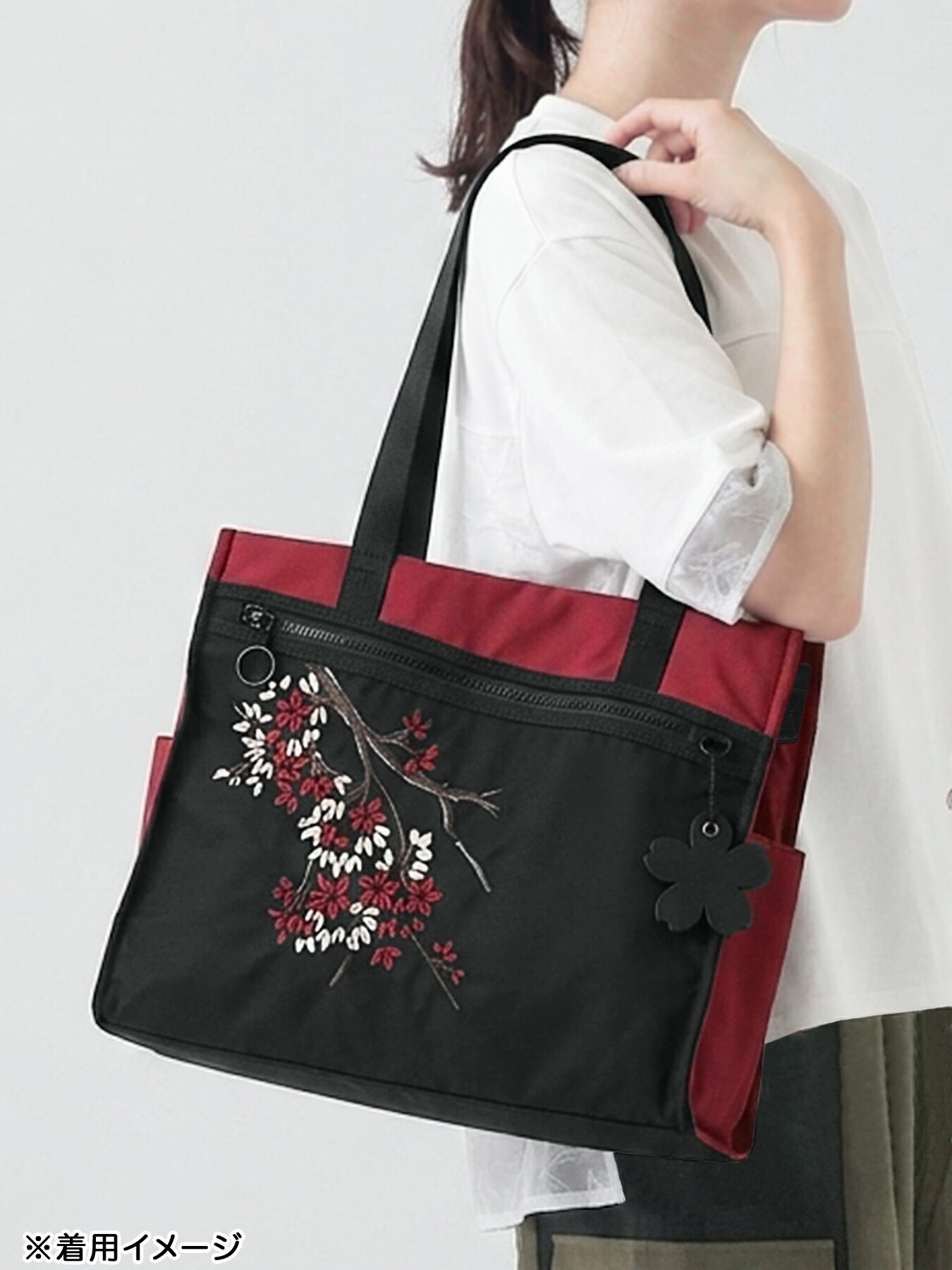 【雅結】桜刺繍入り2WAYトートバッグ | 和柄 鞄 かばん ショルダーバッグ トートバッグ 肩掛け 手持ち 通販 メンズ レディース ユニセックス オールシーズン 黒 ブラック えんじ 赤 A4 大容量 大きい 大きめ 流儀圧搾 METHOD