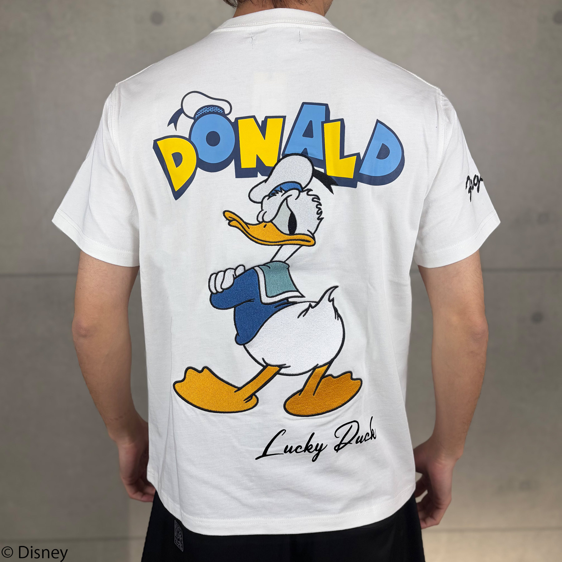 【FLAGSTAFF×Disney】LUCKY DUCK TEE｜半袖 半T 信号旗原材料 DISNEY 通信販売 メンズ レディース 大層らしい大きさ ゆったり 心地よい M L XL LL 2L 3L XXL 春 夏 春服 夏服 白 白いこと 黒 黒いこと  愛くるしい