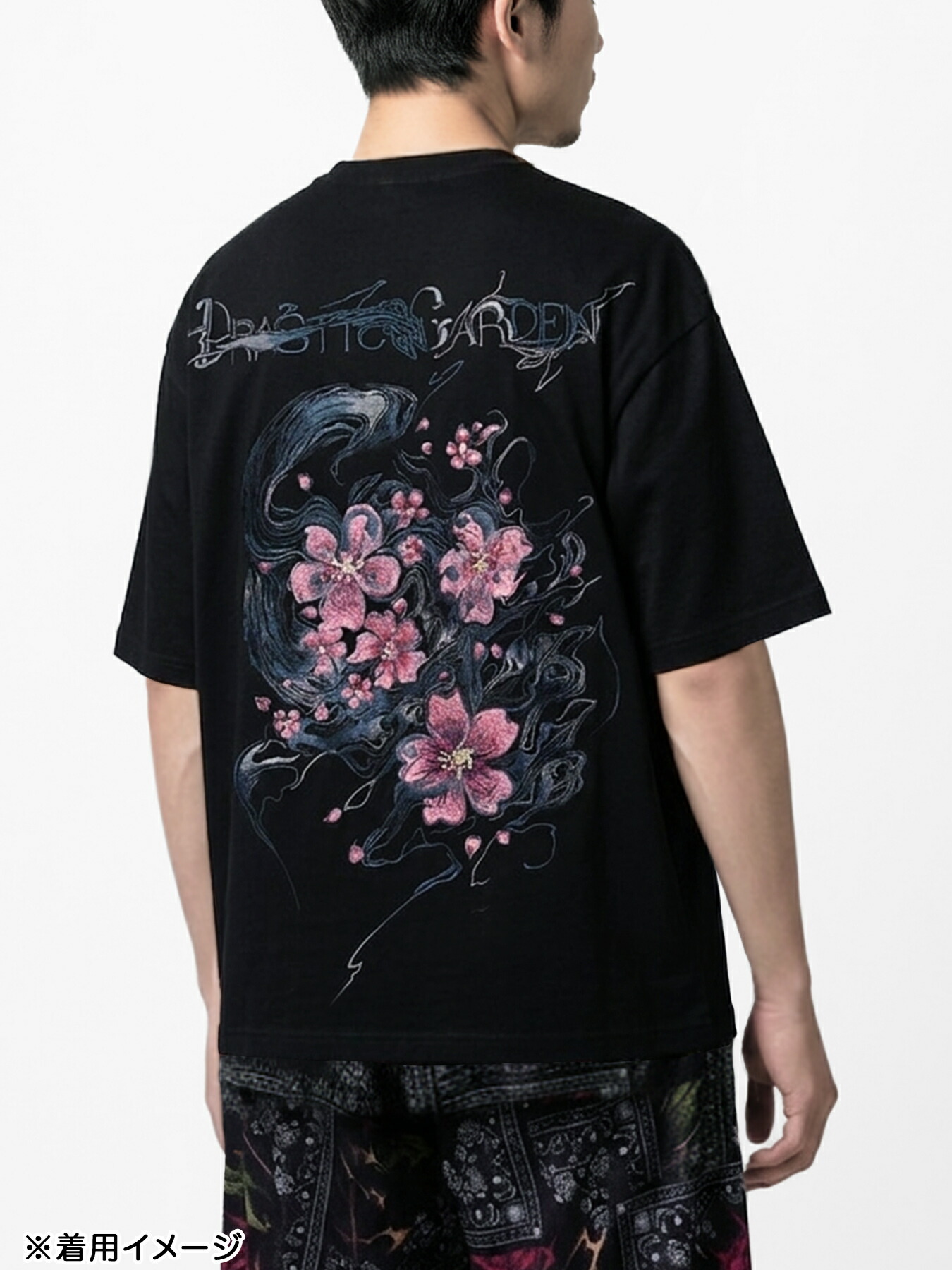 【DRASTIC GARDEN】“煙ノ桜”総刺繍BIGシルエットTシャツ｜ 和柄 ティーシャツ 半袖 半Ｔ 通販 メンズ レディース ユニセックス 春 春服 夏 夏服 オールシーズン 黒 ブラック 白 ホワイト M L XL LL 2L 人気 ドラスティック ガーデン ブランド 流儀圧搾