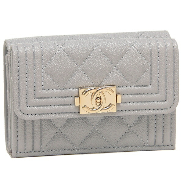 ボーイシャネル キャビアスキン 三つ折り財布