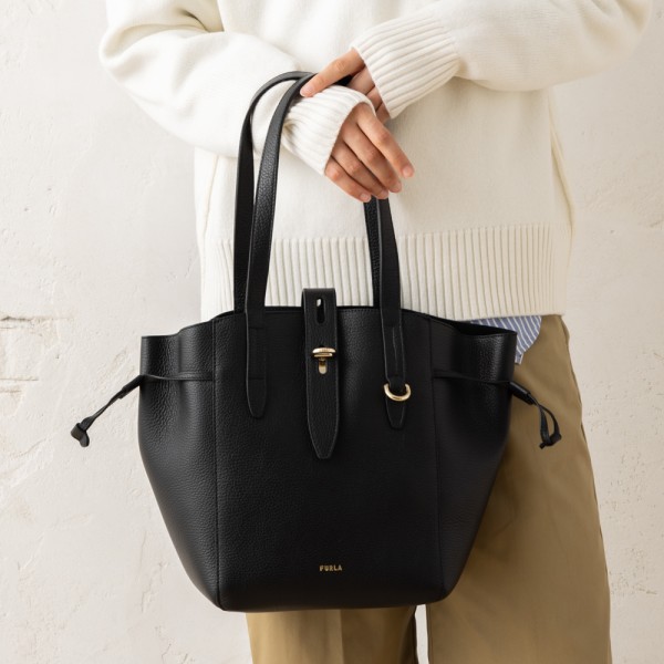 【美品】フルラ　トートバッグ 楽天市場】フルラ トートバッグ FURLA 新品 ブランドバッグ 雑誌