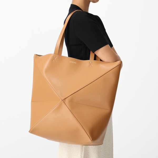 楽天市場】LOEWE ロエベ トートバッグ B692K96X02 メンズ バックル