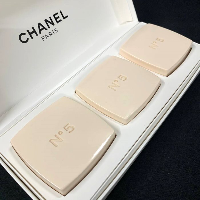 楽天ランキング1位 Chanel シャネル 石鹸 せっけん ソープ No 5サヴォン 3個セットchanel Soap No5 Set3 香水 トワレ 美容 美白 化粧品 コスメ メイク 化粧落とし スキンケア 保湿 引き出物 新品 未使用 正規品 注目ブランド Senaithalaivarsangam Com