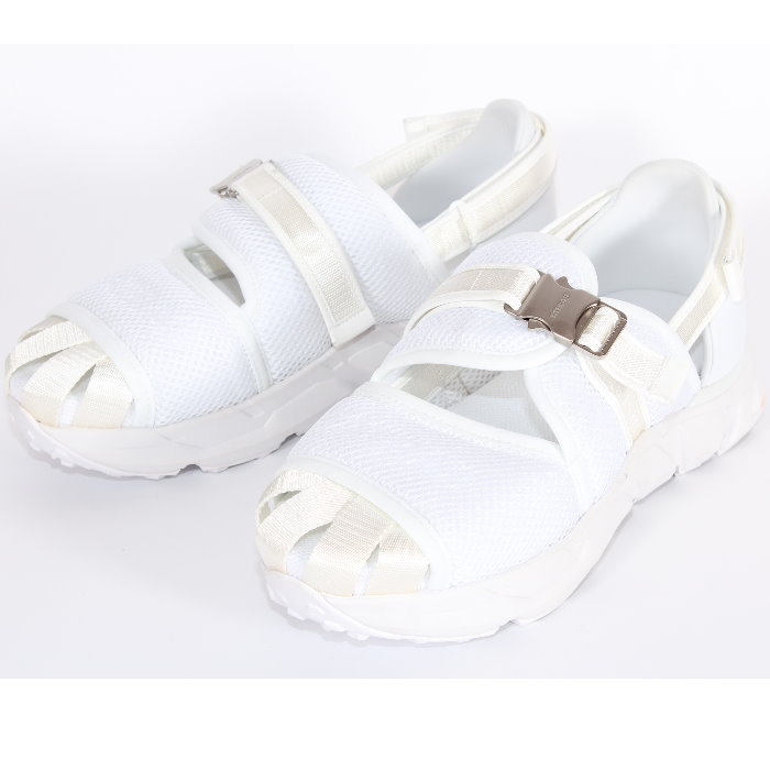 TATRAS タトラス メッシュ バックル サンダル ホワイト MTAT21S1265-A Vibram ヴィブラム ソール メンズ スニーカー シューズ 靴 スポーツサンダル 売れ筋　セール