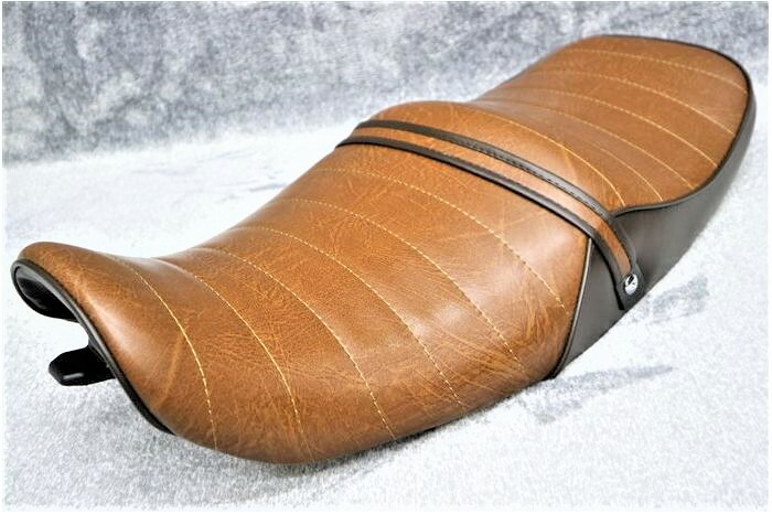 ゼファーχ　タックロールシート　黒皮 / あんこ抜き 完成品 楽天市場】ゼファーχ 黒 皮 鋲 打ち タックロール シート
