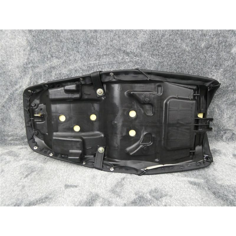 Cb400sf Nc39 Nc42 タックロール シート 鋲打ち 半艶 黒皮 リベット ボタン Hyper Vtec Revo Ii Iii Cb400sb カスタム パーツ ホンダ スーパーフォア スーフォア カスタムパーツ Dj へっぽこ社長 Cliniquemenara Ma