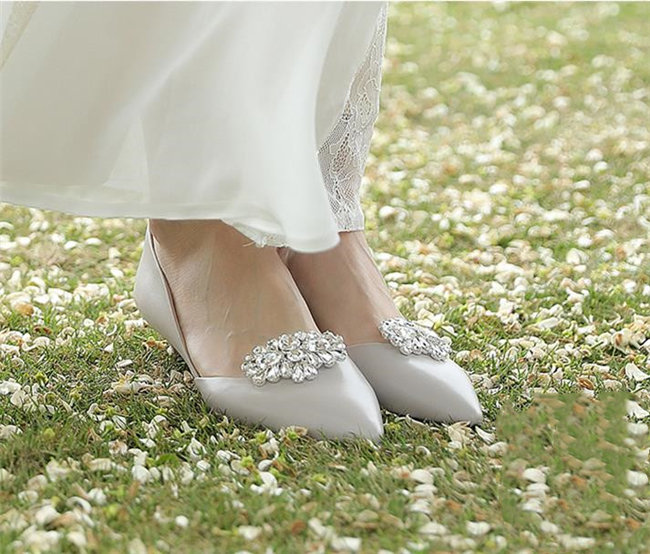 定番 即納 シルバー シューズクリップ シューズパーツ シューズアクセサリー クリップ パンプス 結婚式 ビジュー ウェディング ウエディング ブライダル 花嫁 靴クリップ 靴チャーム ビジュークリップ パンプスクリップ 靴飾り クリスタルストーン 2個1組 キラキラ 定番 即納 シルバー シューズクリップ シューズパーツ シューズアクセサリー クリップ パンプス 結婚式 ビジュー ウェディング ウエディング ブライダル 花嫁 靴クリップ 靴チャーム ビジュークリップ パンプスクリップ 靴飾り クリスタルストーン 2個1組 キラキラ