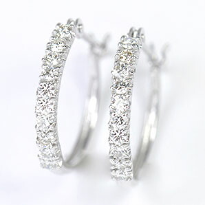 ダイヤモンド ピアス エタニティー 天然ダイヤ0.3ct（VSクラス・鑑別書カード付）×K18ホワイトゴールド　エタニティーピアス　フープピアス