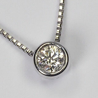 プラチナ ダイヤモンド ネックレス ハート＆キューピッド プラチナ・ダイヤモンド0.05ct（H&C・鑑別書カード付）　ベゼルネックレス