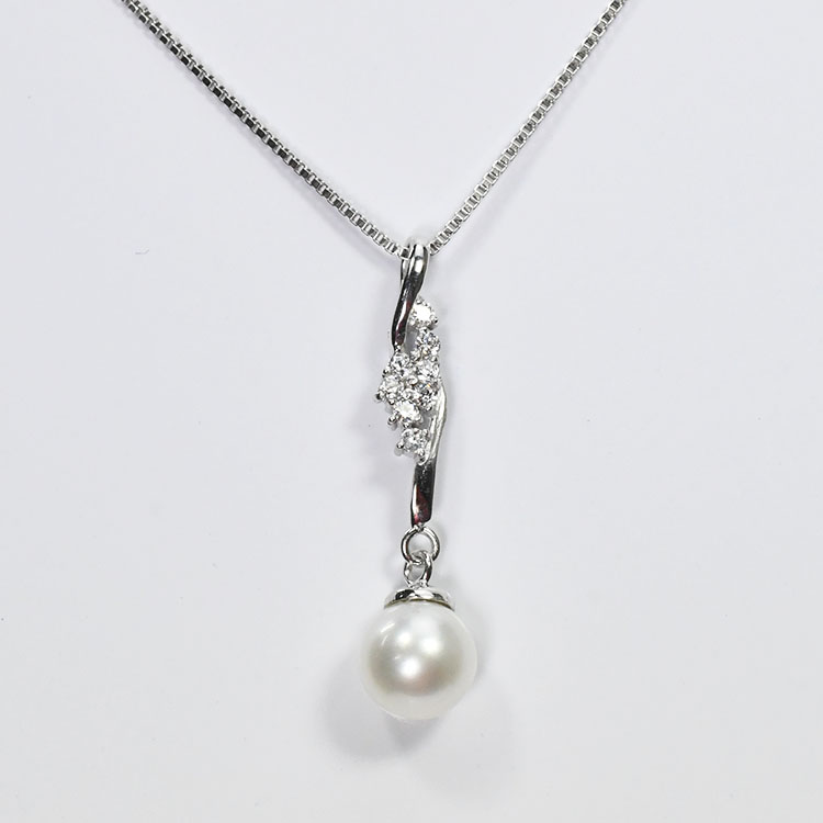 花珠真珠 6mm珠 ネックレス ダイヤモンド0.1ct アコヤ本真珠 ブランチ 天然ダイヤモンド 29,887円