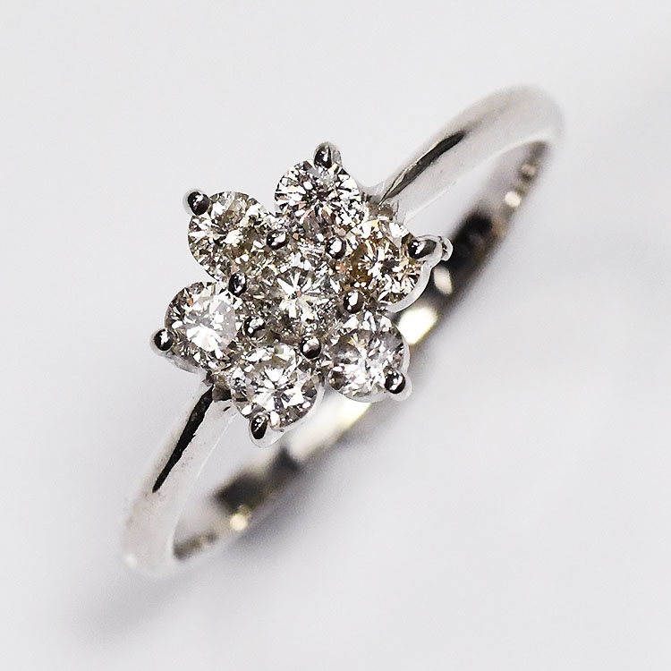 プラチナ ダイヤモンド0.5ct セブンフラワーリング SIクラス 鑑別書カード付 プラチナダイヤモンドリング Pt900 花モチーフ|キュートジュエリー