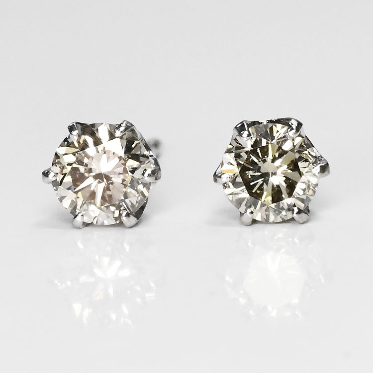 プラチナ ダイヤモンド ピアス 0.3ct（SIクラス・鑑別書カード付） スタッドピアス 天然ダイヤモンド 一粒ピアス｜キュートジュエリー