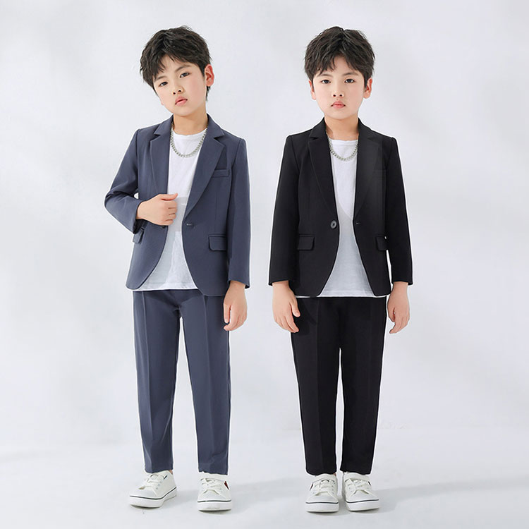 フォーマルスーツ サイズ150A ブラック 黒 男の子 卒業式 入学式  グレー ブラック 黒 ストライプ 男の子 子供スーツ b体 太め体型スーツ