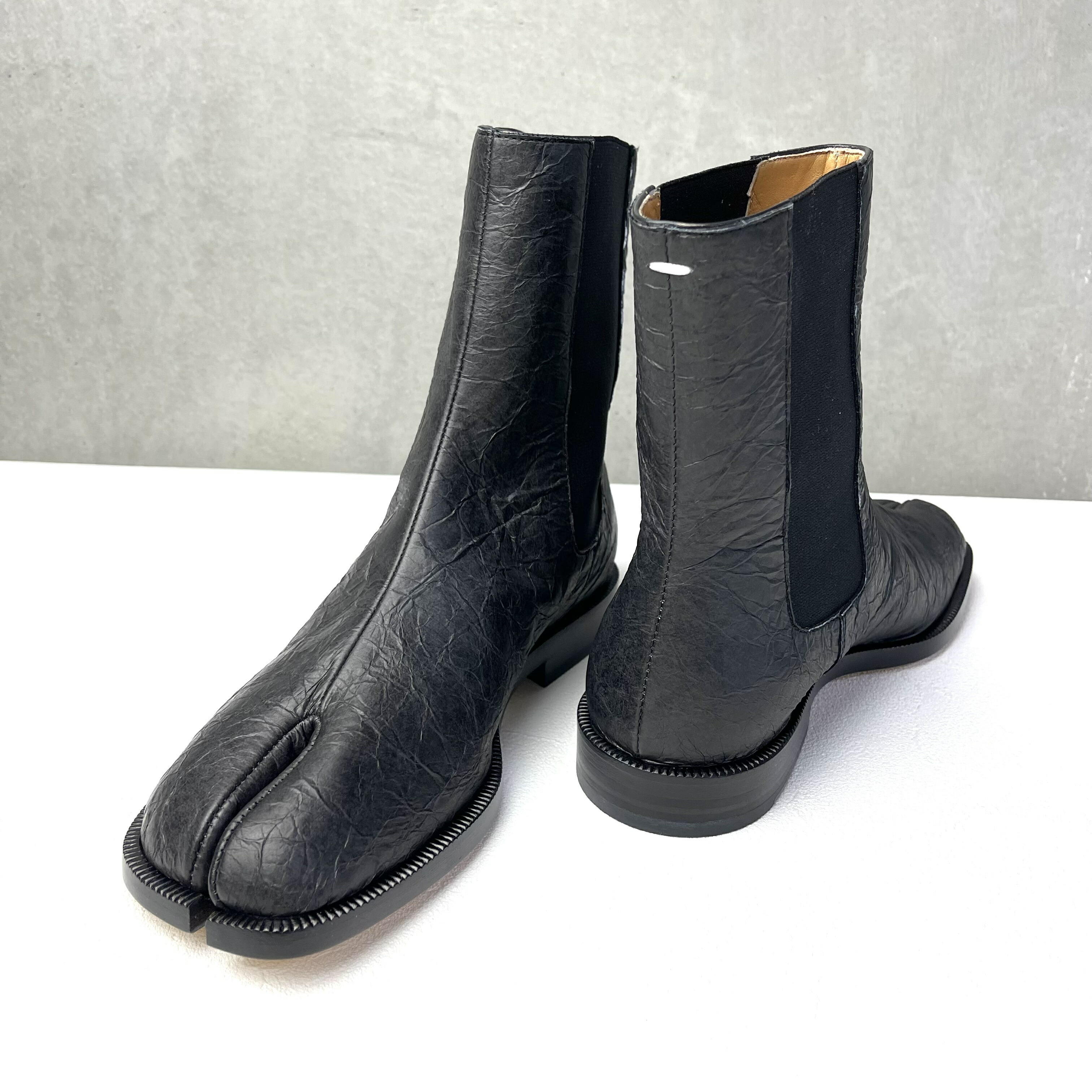 【Maison Margiela】Tabi フラット アンクル ブーツ ブラック 革 