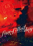 加藤和樹／Ｋａｚｕｋｉ　Ｋａｔｏ　１５ｔｈ　Ａｎｎｉｖｅｒｓａｒｙ　Ｓｐｅｃｉａｌ　Ｌｉｖｅ　ｆｕｎ&minus;ｆｉｌｌｅｄ　ｄａｙ (本編175分＋特典130分/本編ディスク＋特典ディスク)[TEBI-82683]【発売日】2022/10/19【DVD】｜サイバーベイ