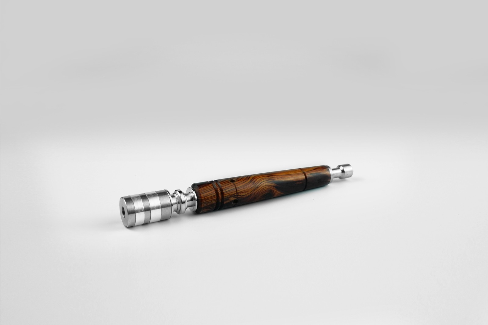 【予約】Dani Fusion 2.0 Wooden Stem ダニ フュージョン 2.0 ウッドステム バッテリー不要 電池不要 トーチ IH対応 ドライハーブ ヴェポライザー 予約受付中 正規品 チタン 天然木｜シーシャのプロの販売店CyberChill