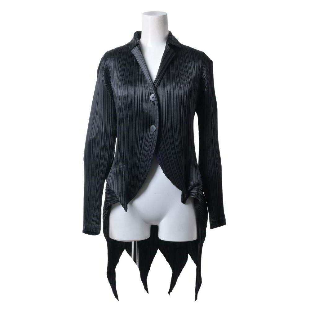 ISSEY MIYAKE 蜒蜒たる 筋目 2B 上衣 2 黒いこと イッセイミヤケ 【中古】