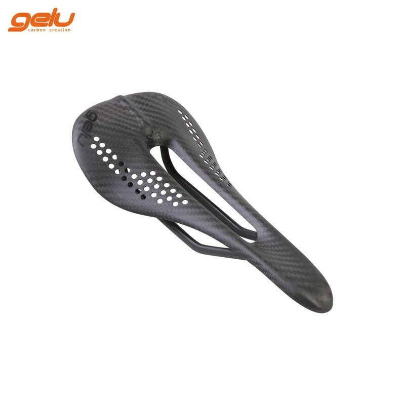 【新品未使用】超軽量カーボンサドル gelu E3（艶あり）重量61g Gelu Carbon Creation ゲル カーボン クリエーション E3 サドル