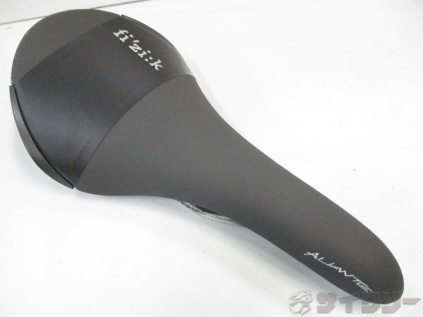 サドル  フィジーク サドル ALIANTE R3 kium軌跡 regular - 中古